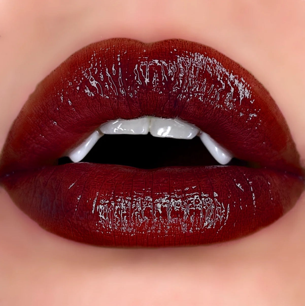 Curst Kosmetics Lip Gloss Potion Vampires Blood Red