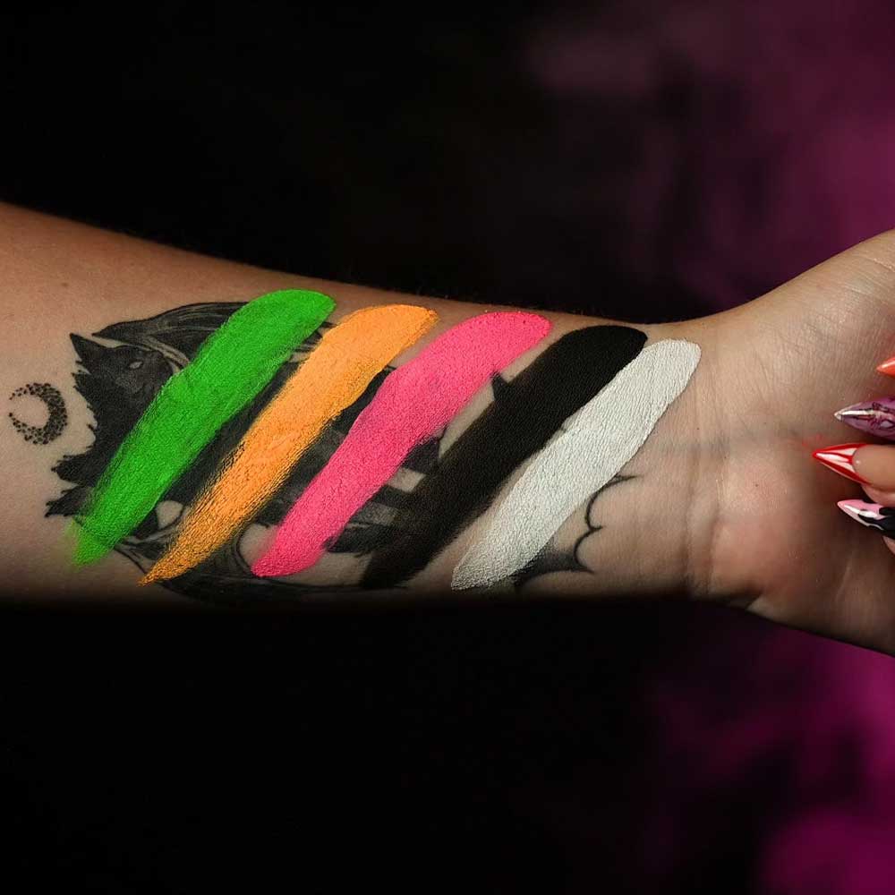 Curst Kosmetics Dark Divine 17 Shades Eye + Face Paint Palette