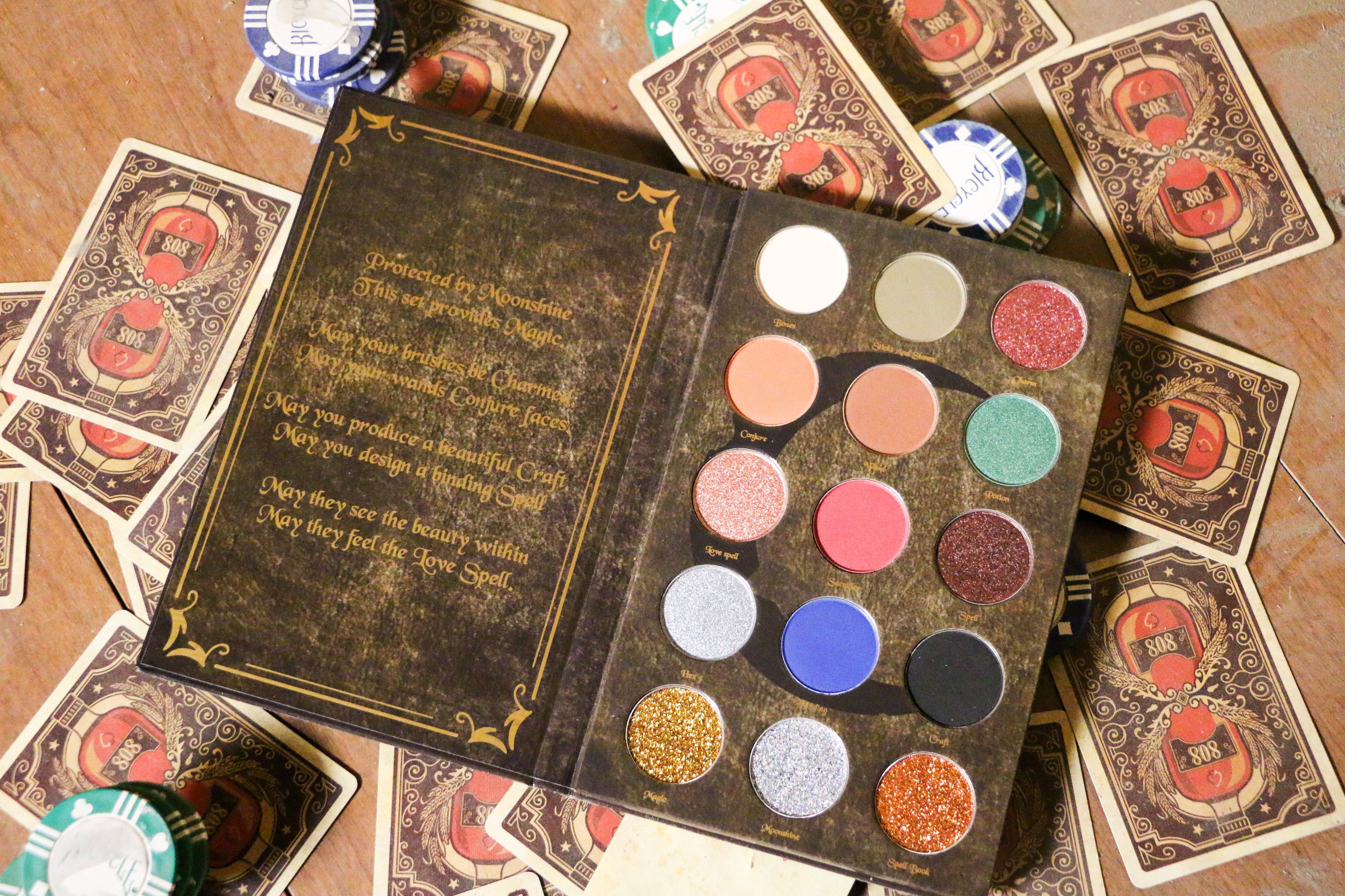 Spell Book - Eyeshadow Palette