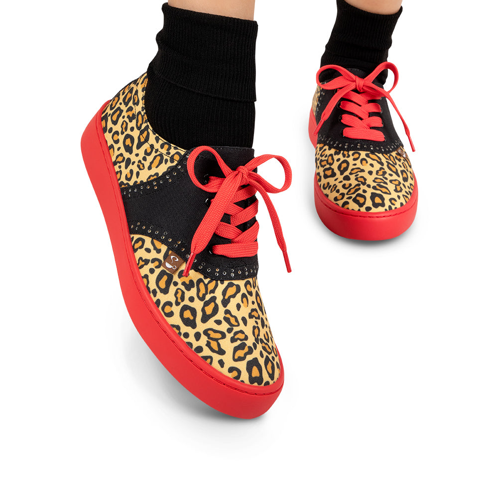 Hot Chocolate Design Leopard Casual Sneaker