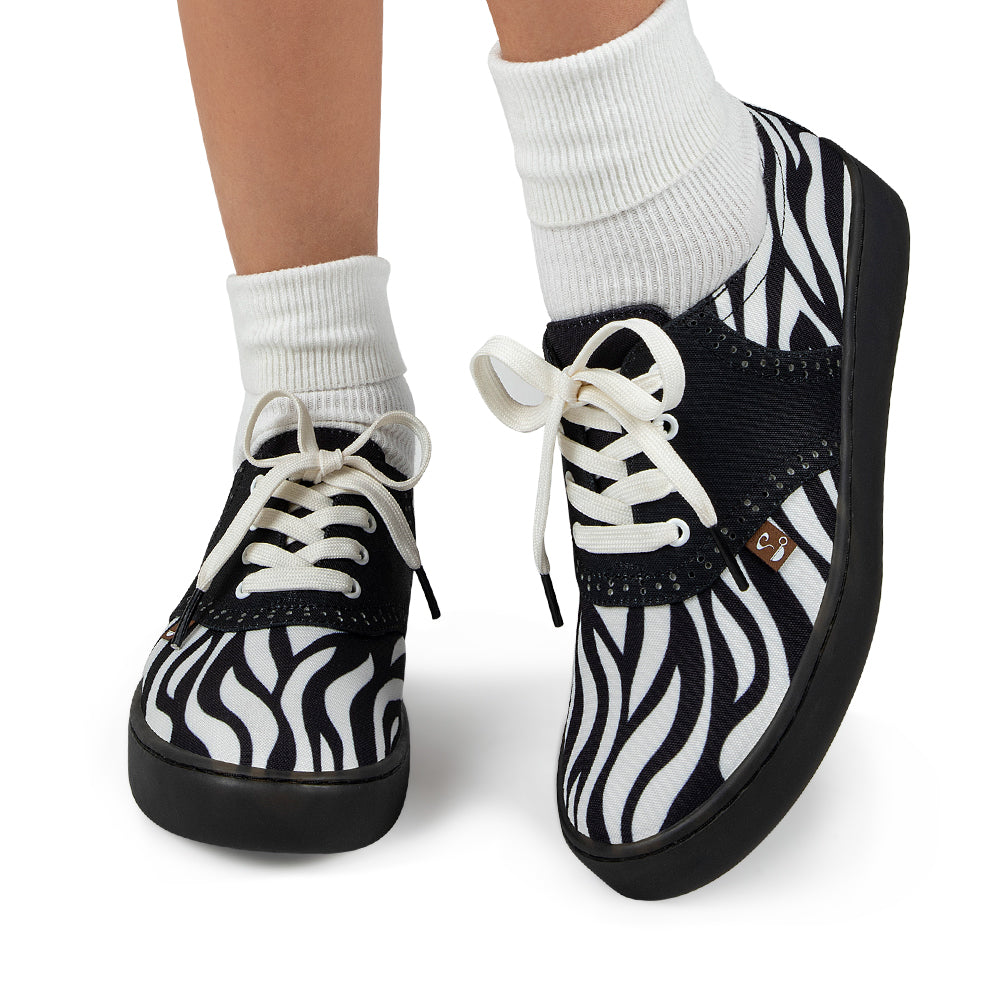 Hot Chocolate Design Saddle Zebra Casual Sneaker