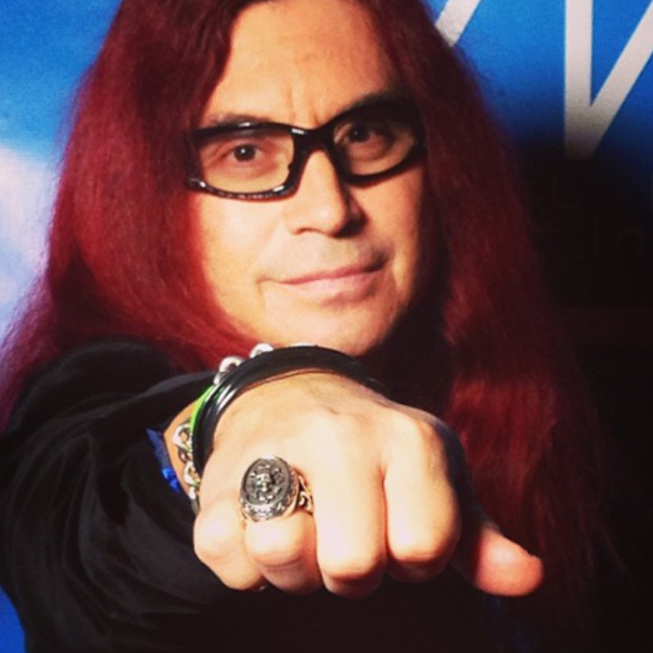 Femme Metale Lancelot 925 Sterling Silver Skull Crossbones Ring