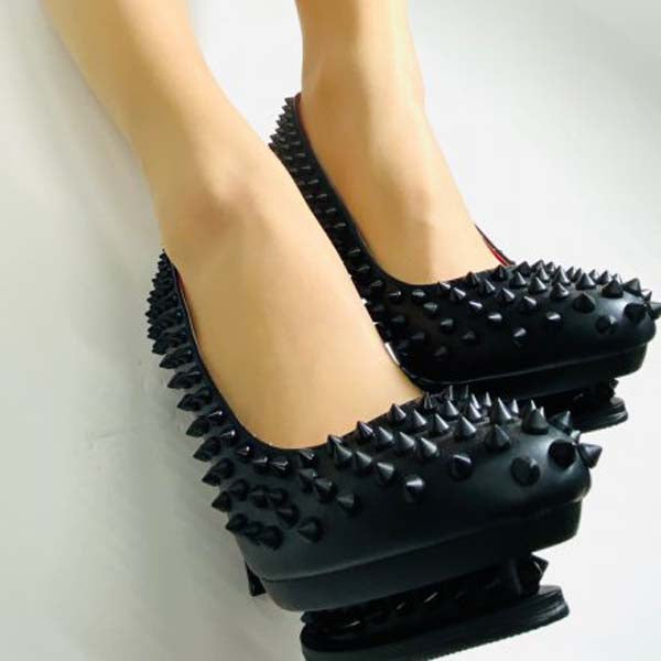 Hades MARA Black Studded Pump High Molded Spinal Heel 6-11