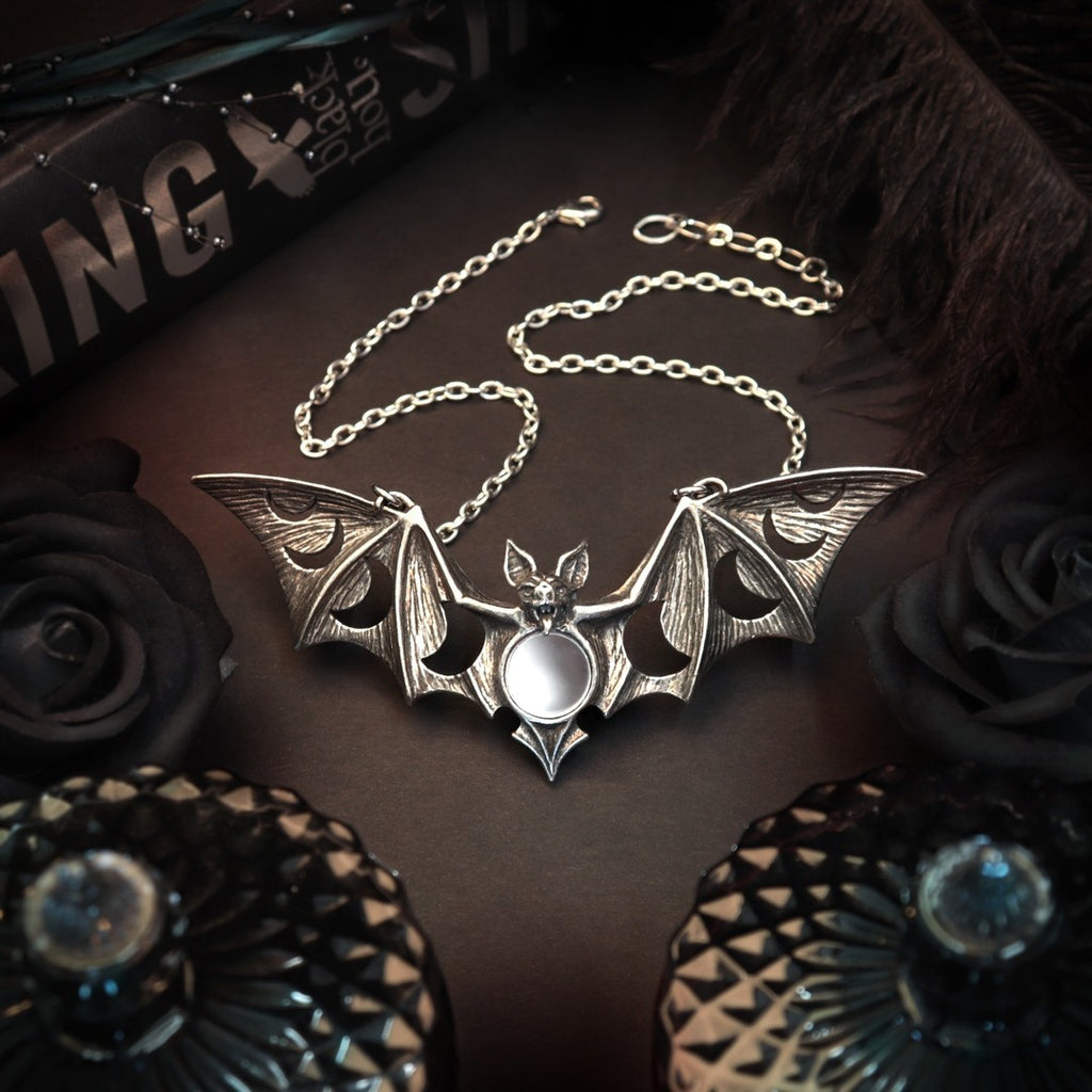 Alchemy Gothic Lunaeca Bat Necklace P922